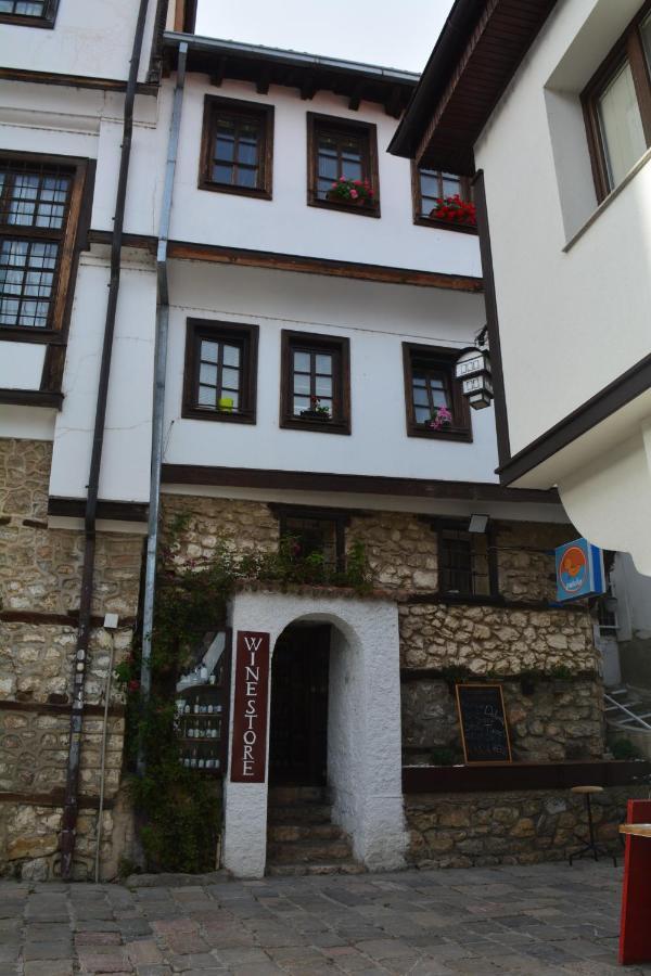 Patche Residence - A Wine Cellar Hideaway In The Historic Home Of Revolutionary Metodi Patche Ohrid Ngoại thất bức ảnh